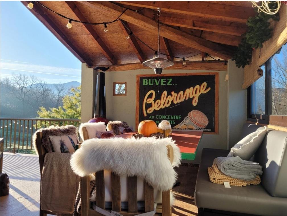 Harveys Homestay - Adults Only Mieres  Eksteriør billede